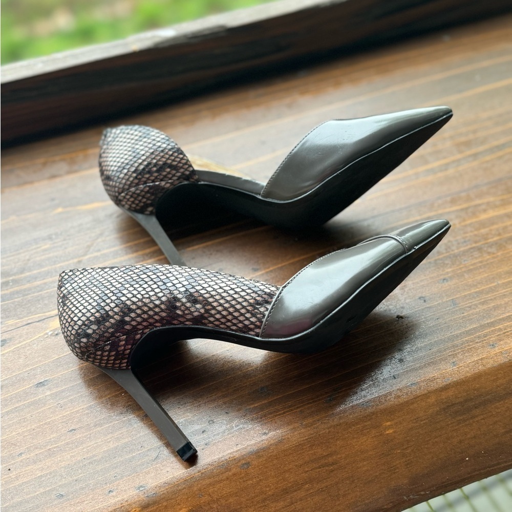 Zara Women’s Like New Snakeskin Slate Grey Heels 7 Pumps animal print